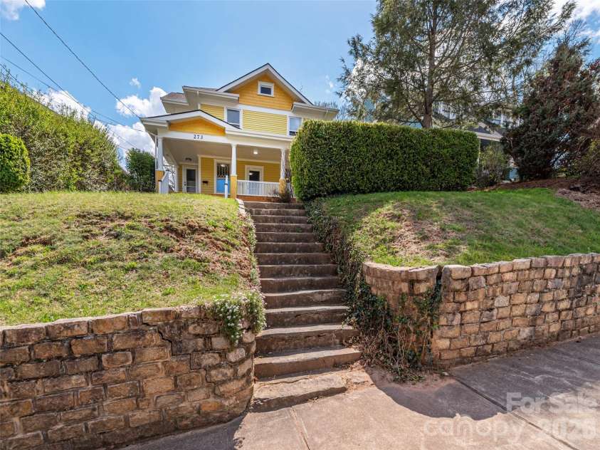 273 Hillside Street, Asheville, NC 28801.  MLS# CAR4366183, YatesRealty ID 9221. 