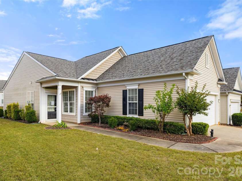 16280 Raven Crest Drive, Fort Mill, SC 29707.  MLS# CAR4365610, YatesRealty ID 9222. 