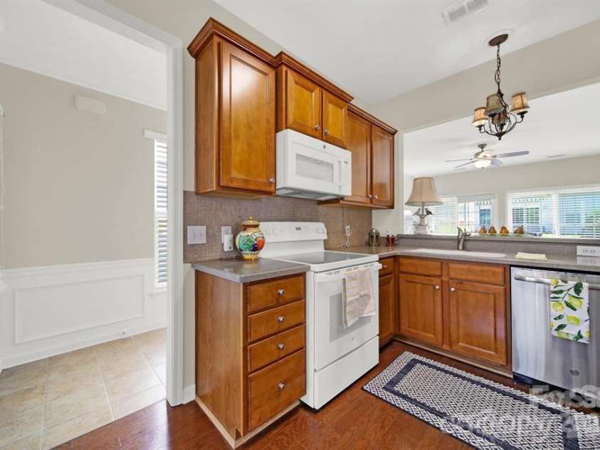 16280 Raven Crest Drive, Fort Mill, SC 29707.  MLS# CAR4365610, YatesRealty ID 9222. 