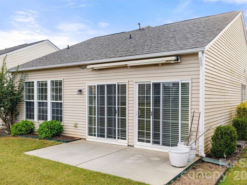 16280 Raven Crest Drive, Fort Mill, SC 29707.  MLS# CAR4365610, YatesRealty ID 9222. 