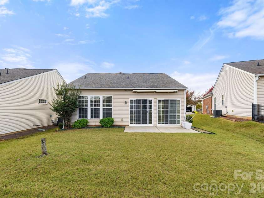 16280 Raven Crest Drive, Fort Mill, SC 29707.  MLS# CAR4365610, YatesRealty ID 9222. 