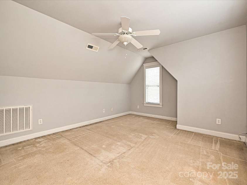 10133 Caldwell Forest Drive, Charlotte, NC 28213.  MLS# CAR4234711, YatesRealty ID 9223. 3rd floor Bedroom