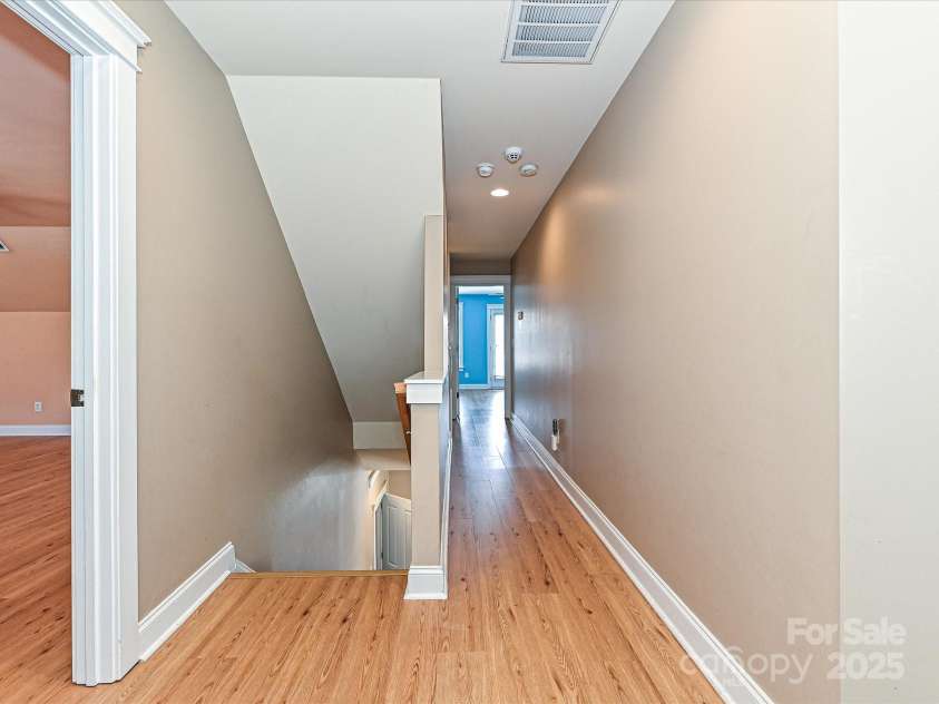 10133 Caldwell Forest Drive, Charlotte, NC 28213.  MLS# CAR4234711, YatesRealty ID 9223. 