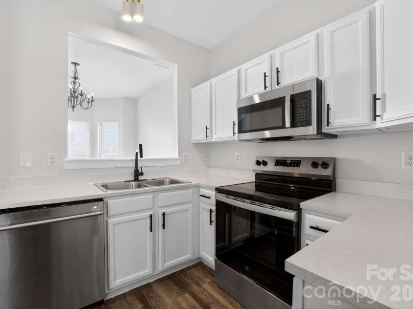 2838 Avalon Loop Road, Charlotte, NC 28269.  MLS# CAR4364413, YatesRealty ID 9223. 