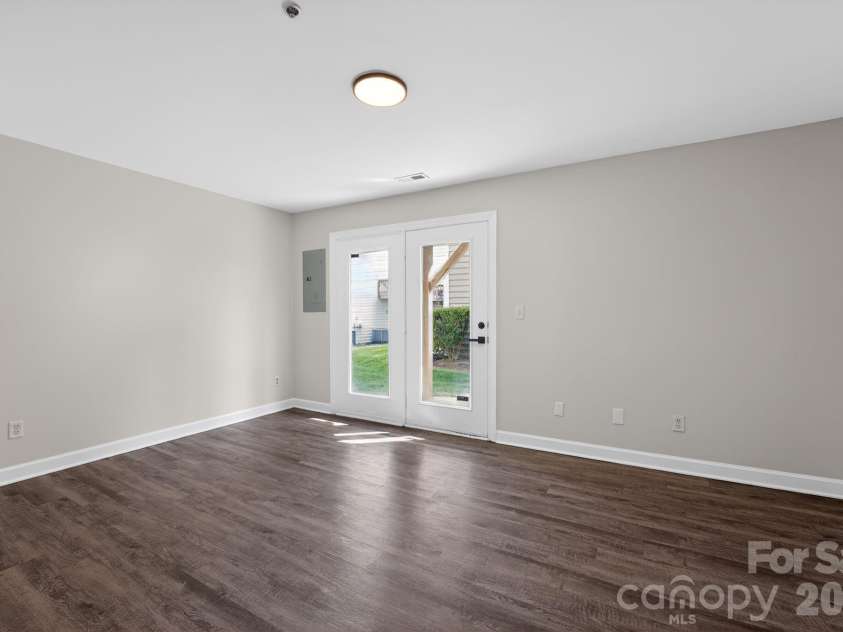 2838 Avalon Loop Road, Charlotte, NC 28269.  MLS# CAR4364413, YatesRealty ID 9223. 