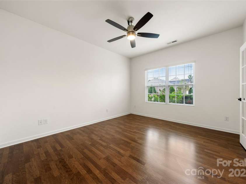 13012 Hunting Birds Lane, Charlotte, NC 28278.  MLS# CAR4247316, YatesRealty ID 9224. 