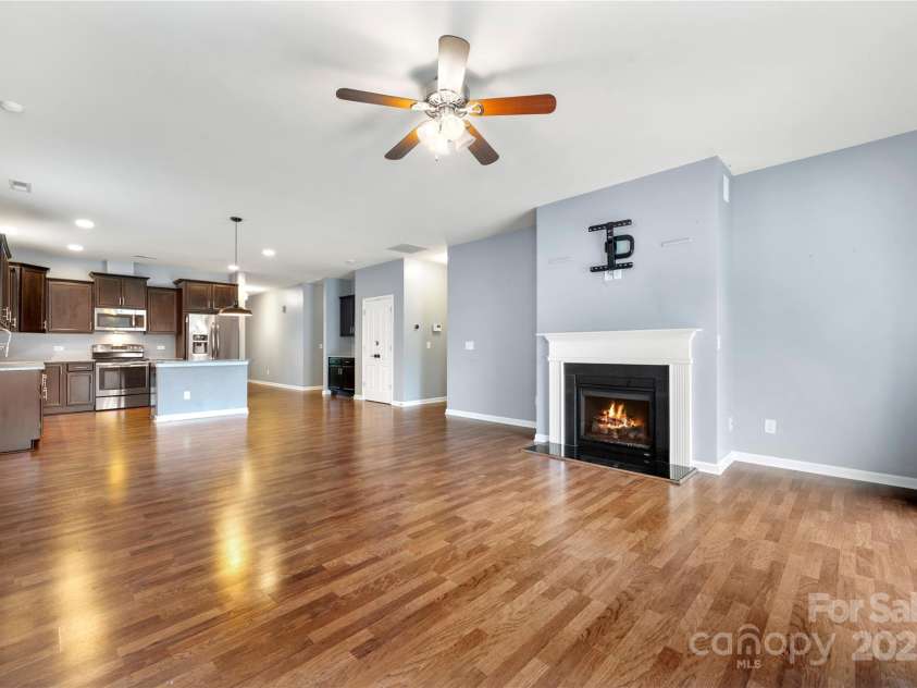 13012 Hunting Birds Lane, Charlotte, NC 28278.  MLS# CAR4247316, YatesRealty ID 9224. 