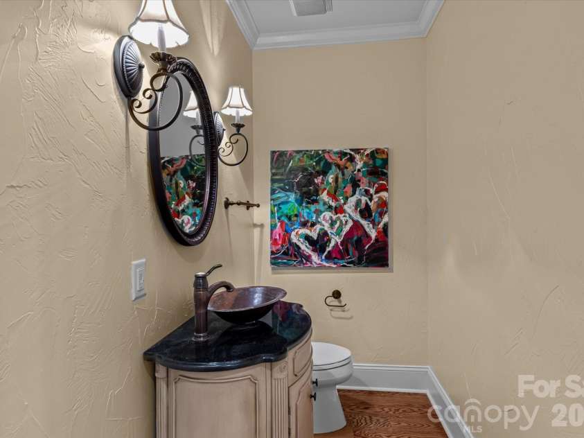 368 Players Ridge Road, Hickory, NC 28601.  MLS# CAR4365846, YatesRealty ID 9224. 