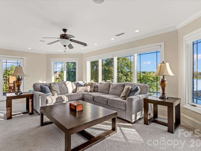 368 Players Ridge Road, Hickory, NC 28601.  MLS# CAR4365846, YatesRealty ID 9224. 