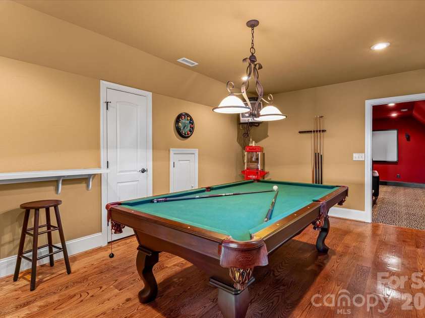 368 Players Ridge Road, Hickory, NC 28601.  MLS# CAR4365846, YatesRealty ID 9224. 