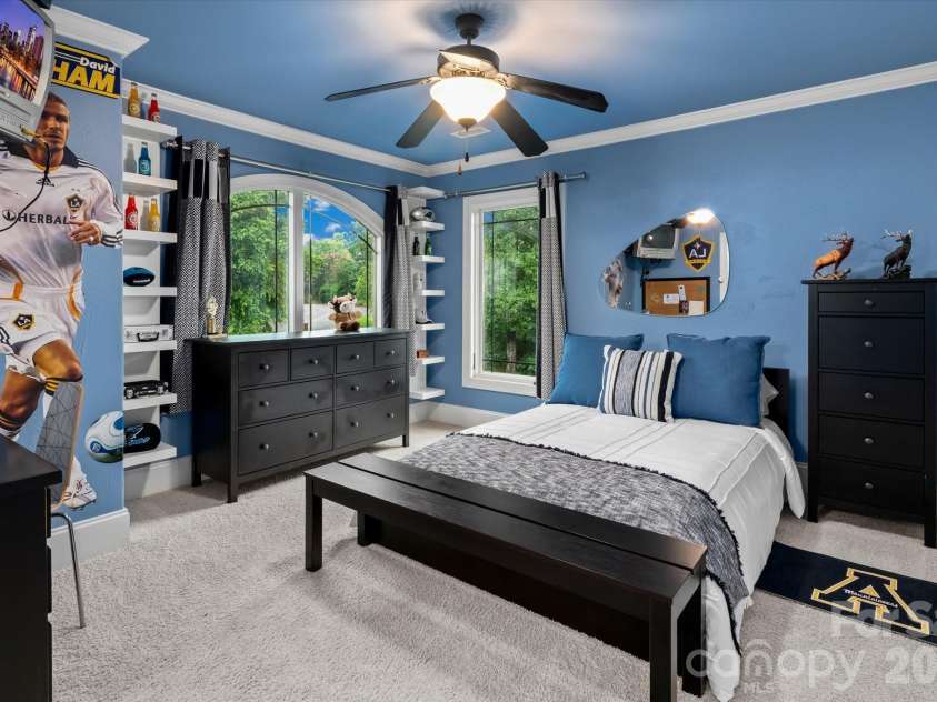 368 Players Ridge Road, Hickory, NC 28601.  MLS# CAR4365846, YatesRealty ID 9224. 