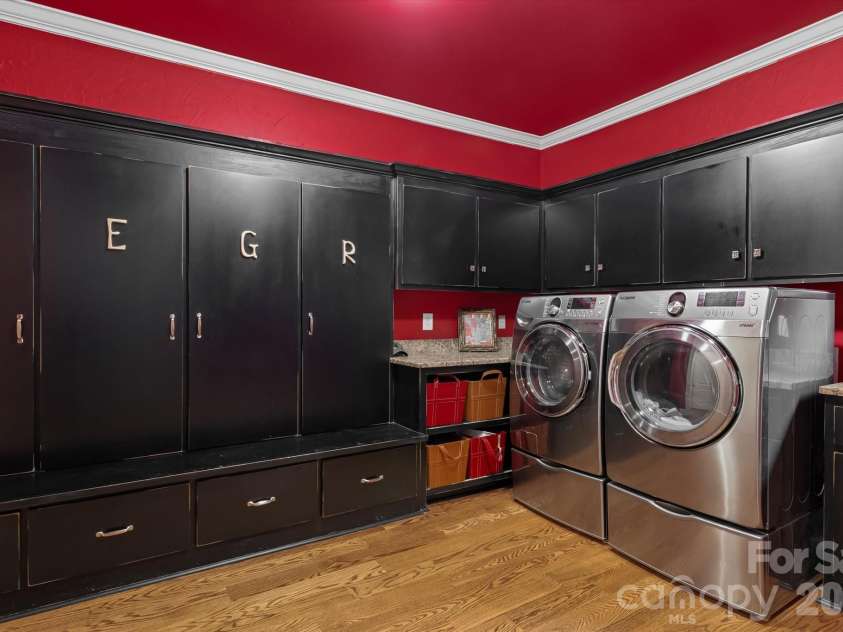 368 Players Ridge Road, Hickory, NC 28601.  MLS# CAR4365846, YatesRealty ID 9224. 