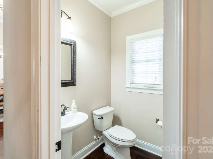 641 Weyburn Drive, Concord, NC 28027.  MLS# CAR4243451, YatesRealty ID 9226. 