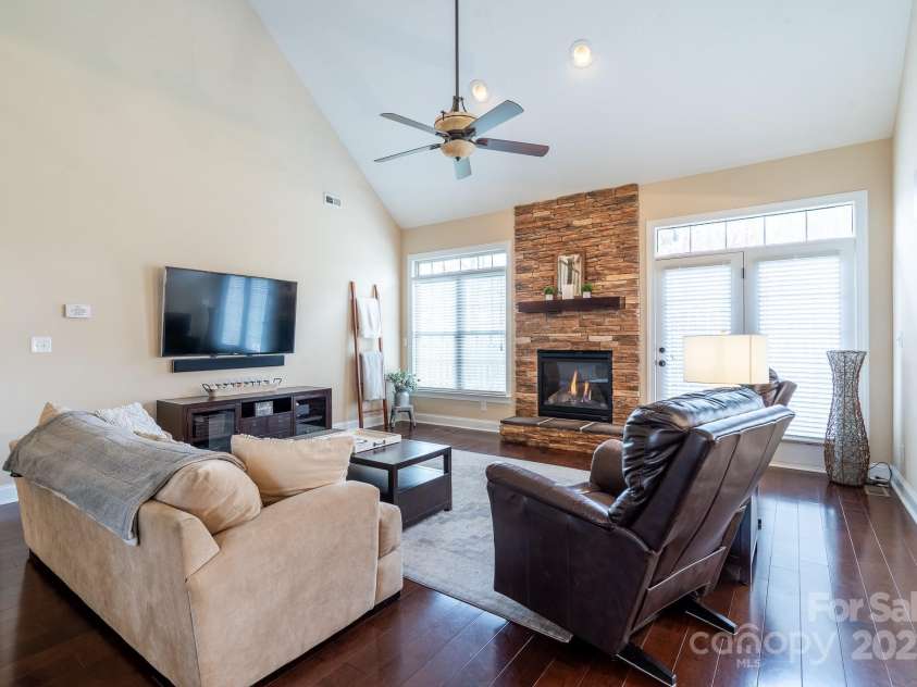 641 Weyburn Drive, Concord, NC 28027.  MLS# CAR4243451, YatesRealty ID 9226. 