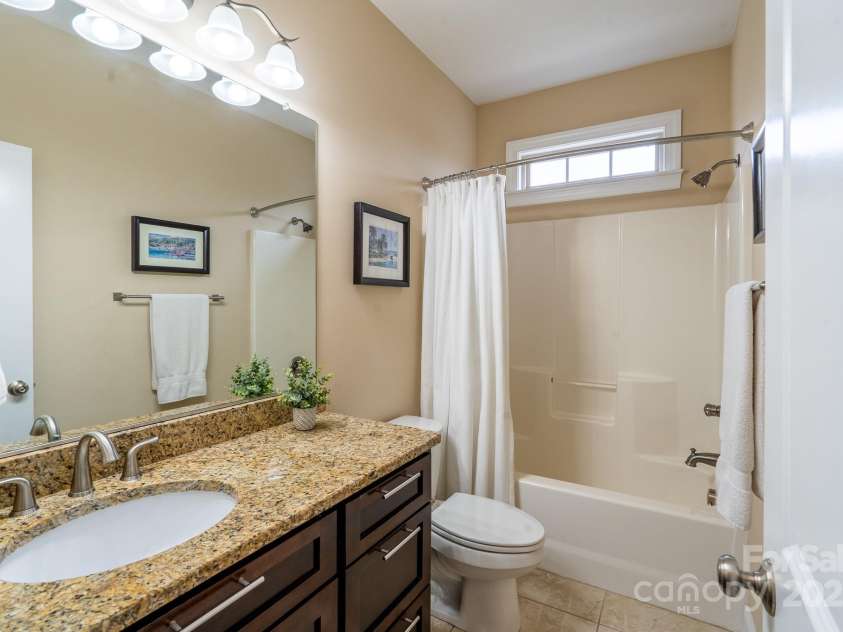 641 Weyburn Drive, Concord, NC 28027.  MLS# CAR4243451, YatesRealty ID 9226. 