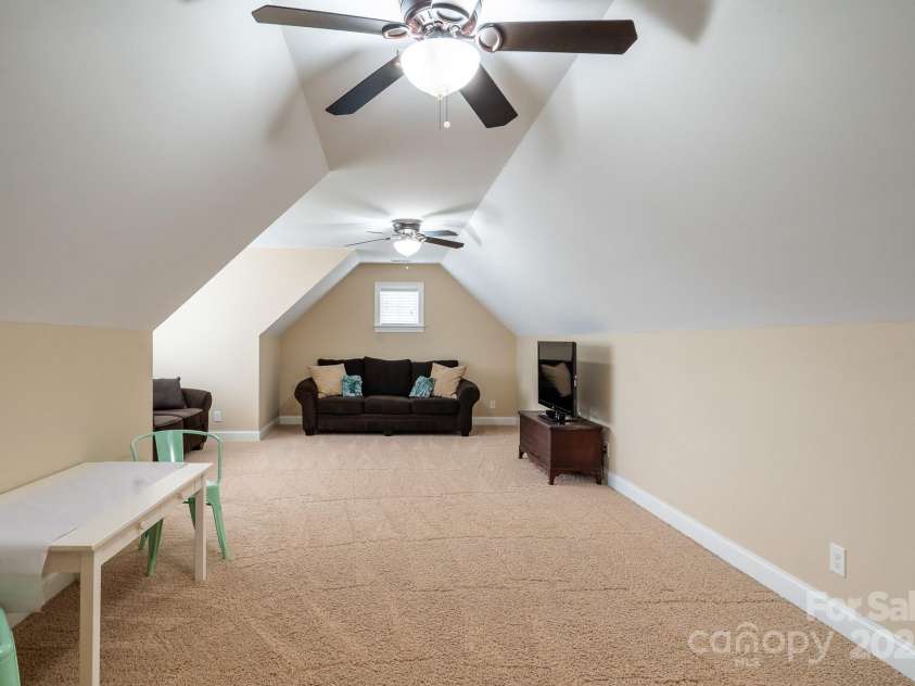 641 Weyburn Drive, Concord, NC 28027.  MLS# CAR4243451, YatesRealty ID 9226. 