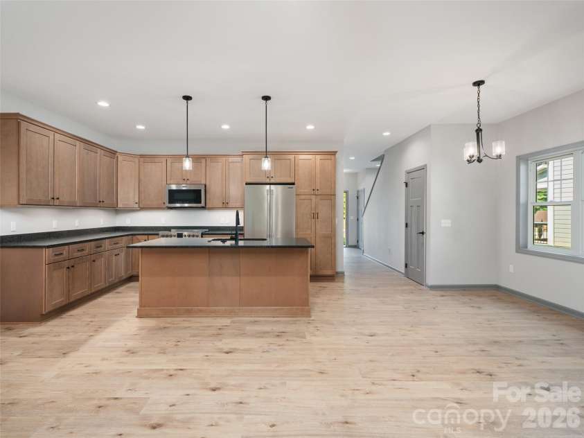 100 Red Twig Lane, Burnsville, NC 28714.  MLS# CAR4349465, YatesRealty ID 9227. 