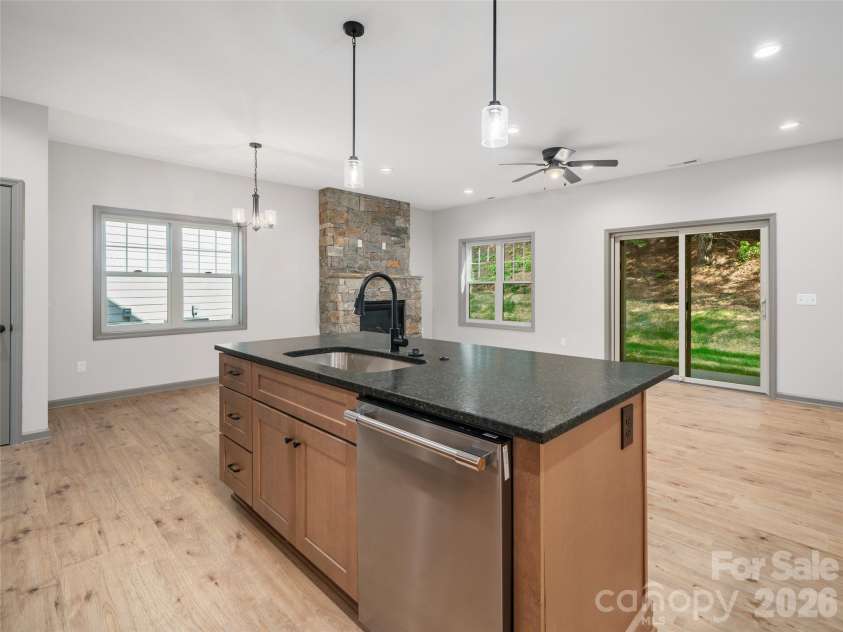 100 Red Twig Lane, Burnsville, NC 28714.  MLS# CAR4349465, YatesRealty ID 9227. 