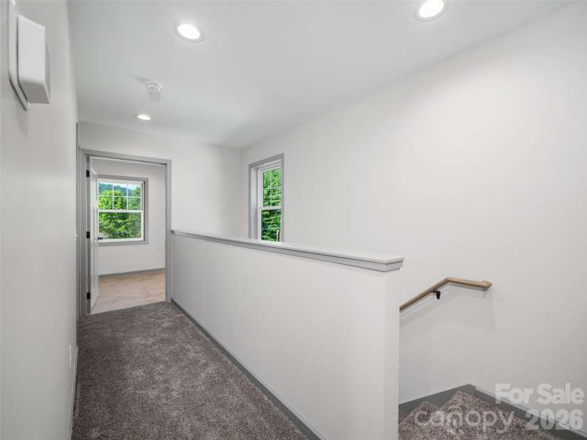 100 Red Twig Lane, Burnsville, NC 28714.  MLS# CAR4349465, YatesRealty ID 9227. 