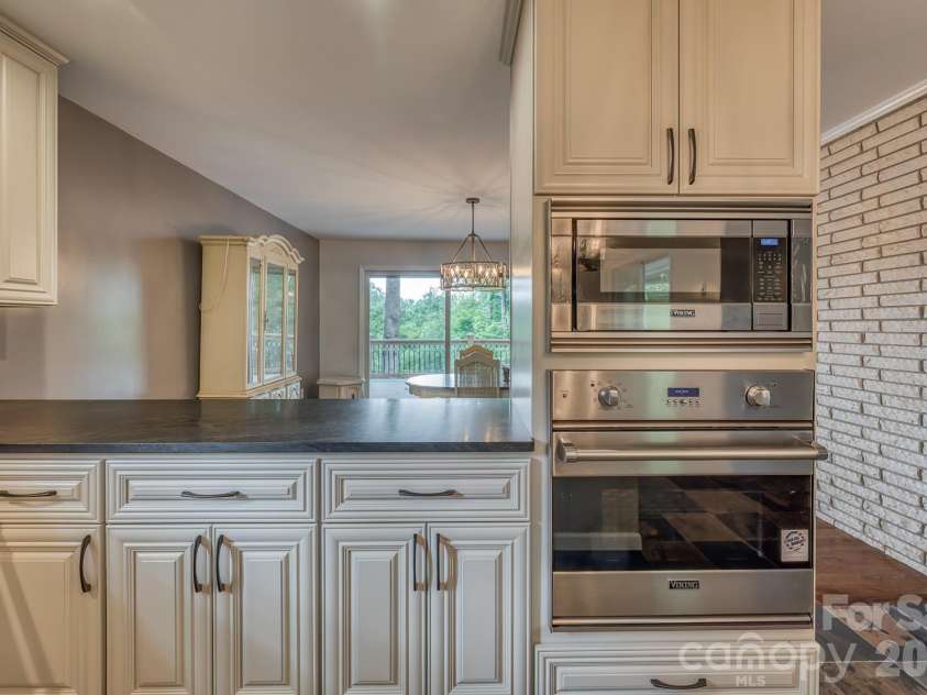 294 Martha Drive, Spruce Pine, NC 28777.  MLS# CAR4366668, YatesRealty ID 9228. 