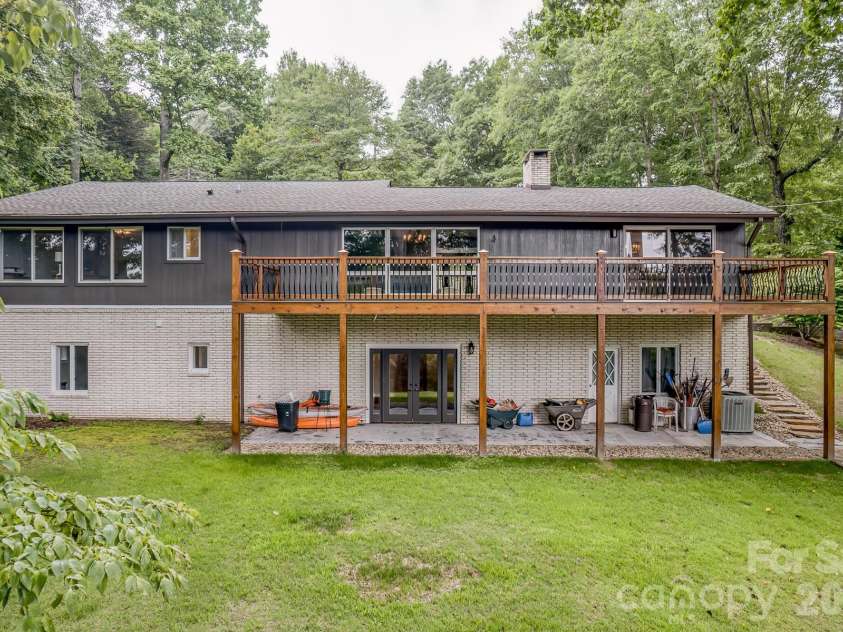 294 Martha Drive, Spruce Pine, NC 28777.  MLS# CAR4366668, YatesRealty ID 9228. 