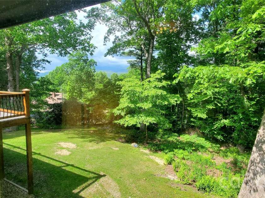 294 Martha Drive, Spruce Pine, NC 28777.  MLS# CAR4366668, YatesRealty ID 9228. 