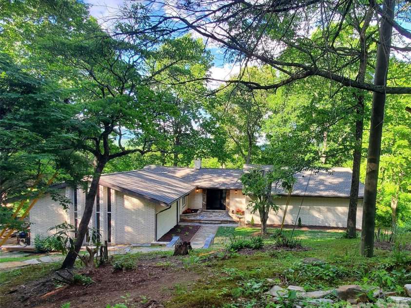 294 Martha Drive, Spruce Pine, NC 28777.  MLS# CAR4366668, YatesRealty ID 9228. 