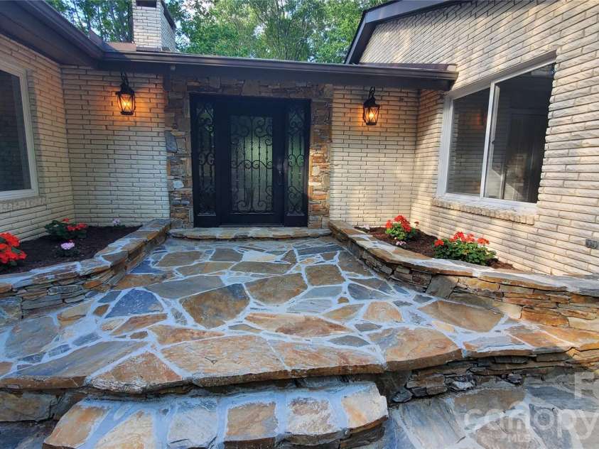 294 Martha Drive, Spruce Pine, NC 28777.  MLS# CAR4366668, YatesRealty ID 9228. 