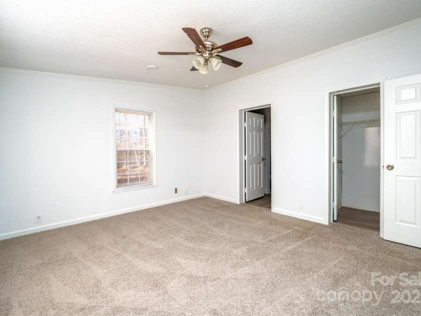 1020 US 70 Highway, Morganton, NC 28655.  MLS# CAR4211223, YatesRealty ID 9229. 