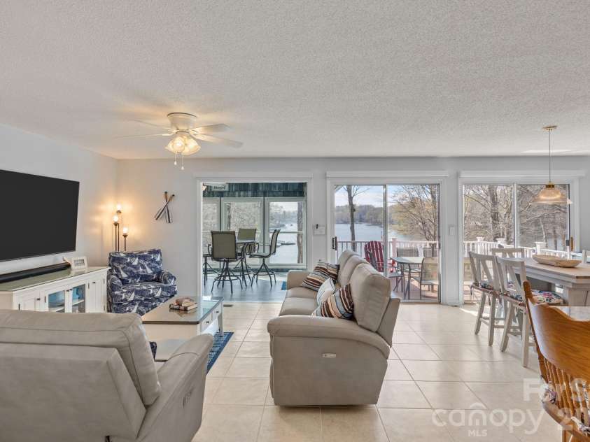 435 Lake Drive 10 Drive, Lexington, NC 27292.  MLS# CAR4366747, YatesRealty ID 9229. 
