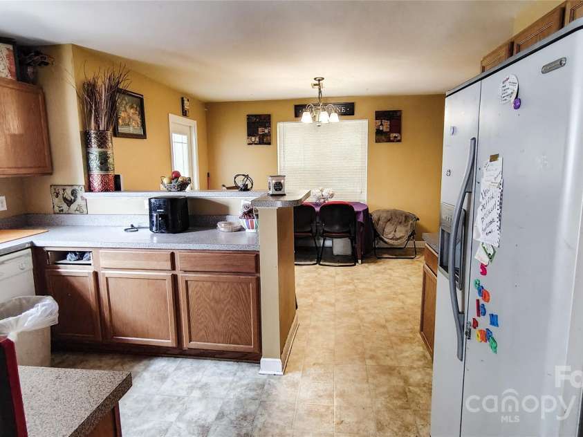 160 Tarrington Drive, Statesville, NC 28625.  MLS# CAR4301525, YatesRealty ID 923. 