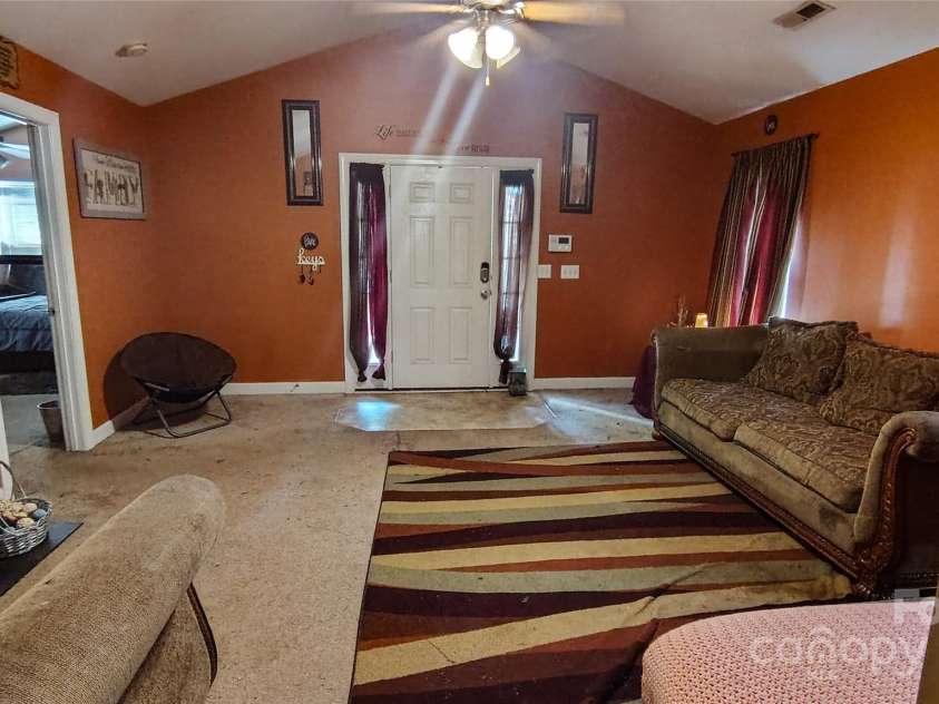 160 Tarrington Drive, Statesville, NC 28625.  MLS# CAR4301525, YatesRealty ID 923. 