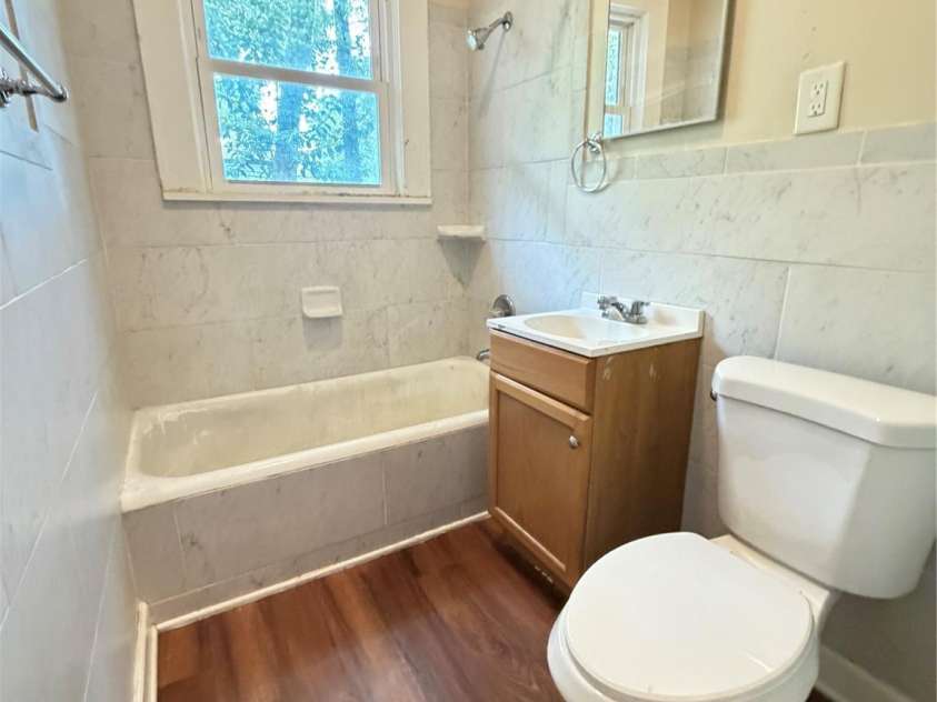 2149 Camp Greene Street, Charlotte, NC 28208.  MLS# CAR4366755, YatesRealty ID 9230. 