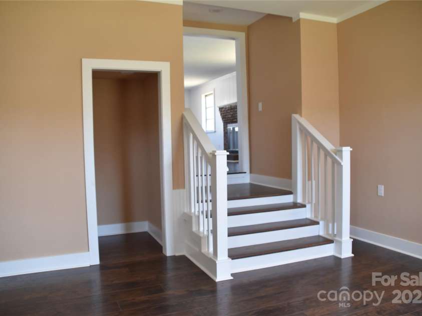 621 Barlow Avenue, Kannapolis, NC 28081.  MLS# CAR4237683, YatesRealty ID 9230. 