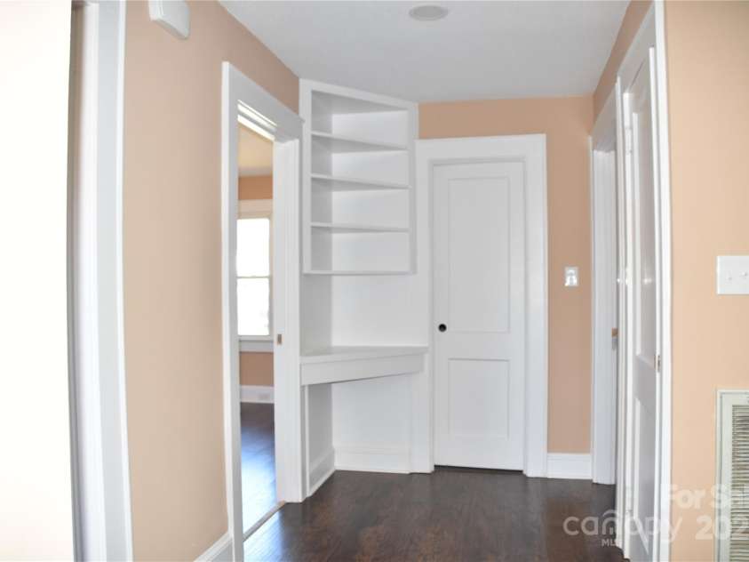 621 Barlow Avenue, Kannapolis, NC 28081.  MLS# CAR4237683, YatesRealty ID 9230. 