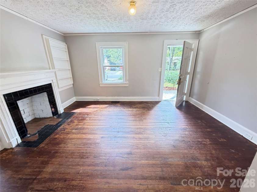 2212 Camp Greene Street, Charlotte, NC 28208.  MLS# CAR4366763, YatesRealty ID 9231. 