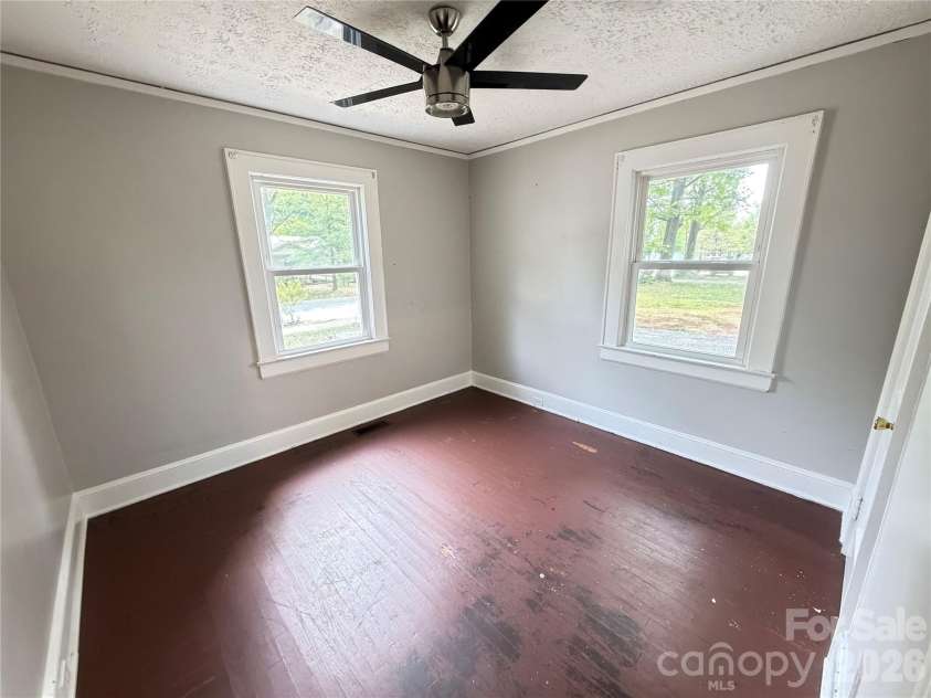 2212 Camp Greene Street, Charlotte, NC 28208.  MLS# CAR4366763, YatesRealty ID 9231. 