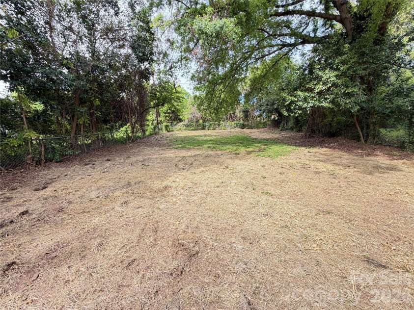 2212 Camp Greene Street, Charlotte, NC 28208.  MLS# CAR4366763, YatesRealty ID 9231. 