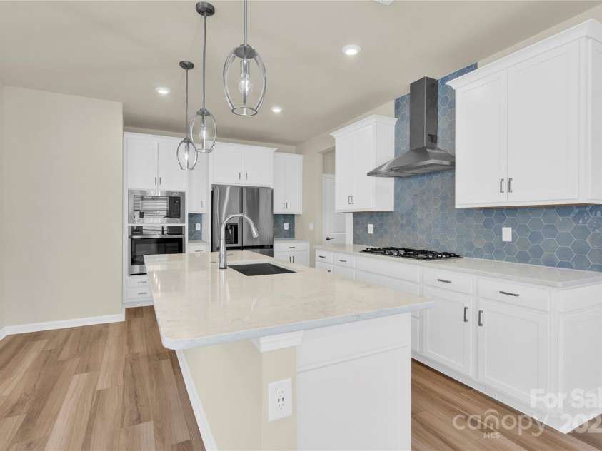 5850 Strathmore Court, Charlotte, NC 28215.  MLS# CAR4243739, YatesRealty ID 9231. 