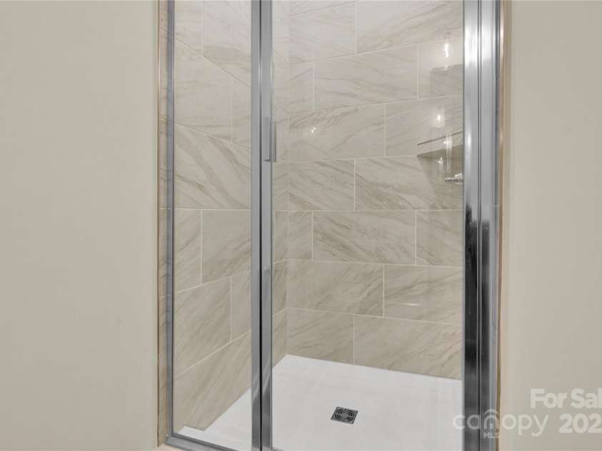 5850 Strathmore Court, Charlotte, NC 28215.  MLS# CAR4243739, YatesRealty ID 9231. 