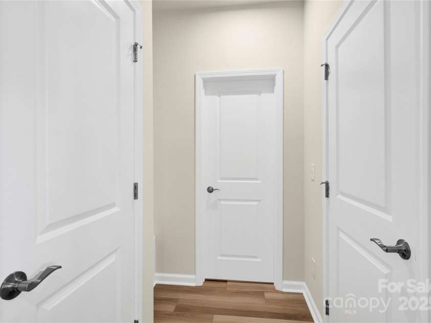 5850 Strathmore Court, Charlotte, NC 28215.  MLS# CAR4243739, YatesRealty ID 9231. 