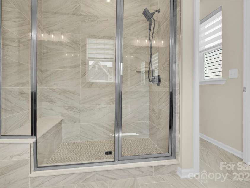 5850 Strathmore Court, Charlotte, NC 28215.  MLS# CAR4243739, YatesRealty ID 9231. 