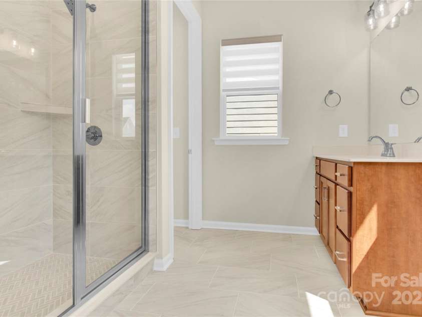 5850 Strathmore Court, Charlotte, NC 28215.  MLS# CAR4243739, YatesRealty ID 9231. 