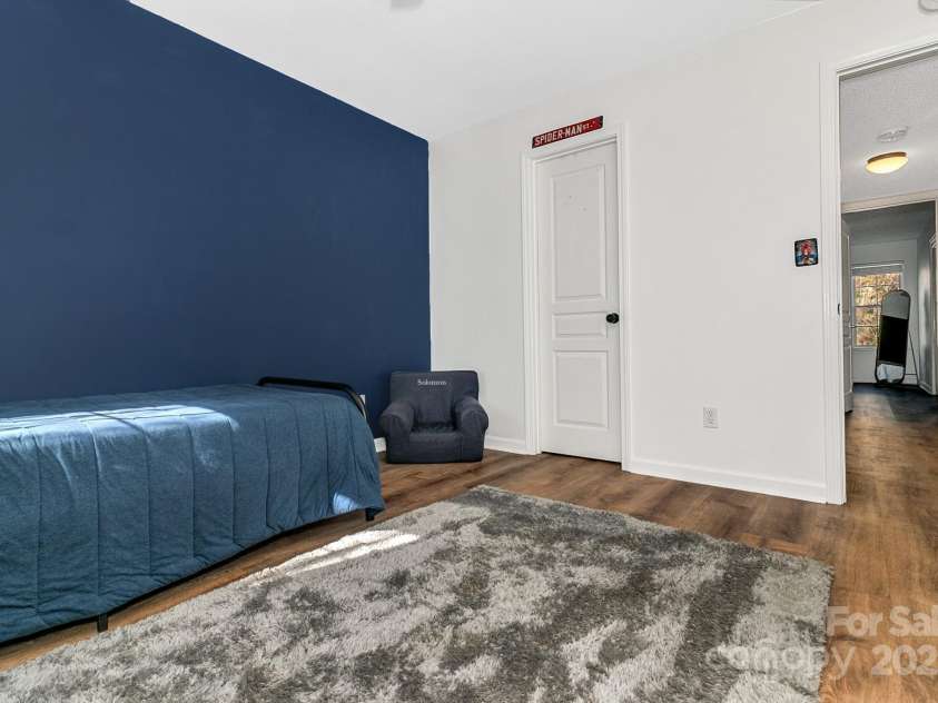 2805 Sagamore Lane, Asheville, NC 28806.  MLS# CAR4238624, YatesRealty ID 9232. 