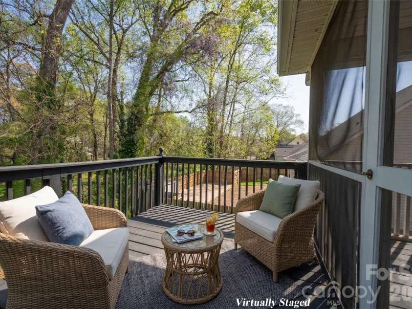 5125 Old Plantation Circle, Winston Salem, NC 27104.  MLS# CAR4366786, YatesRealty ID 9232. 