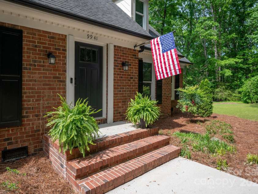 9941 Heritage Oak Lane, Waxhaw, NC 28173.  MLS# CAR4248679, YatesRealty ID 9234. 