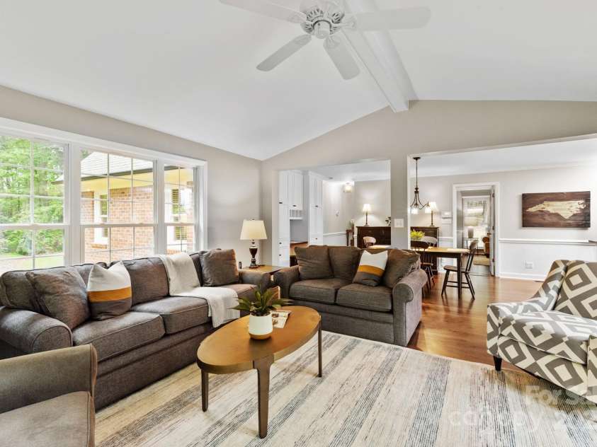 9941 Heritage Oak Lane, Waxhaw, NC 28173.  MLS# CAR4248679, YatesRealty ID 9234. 