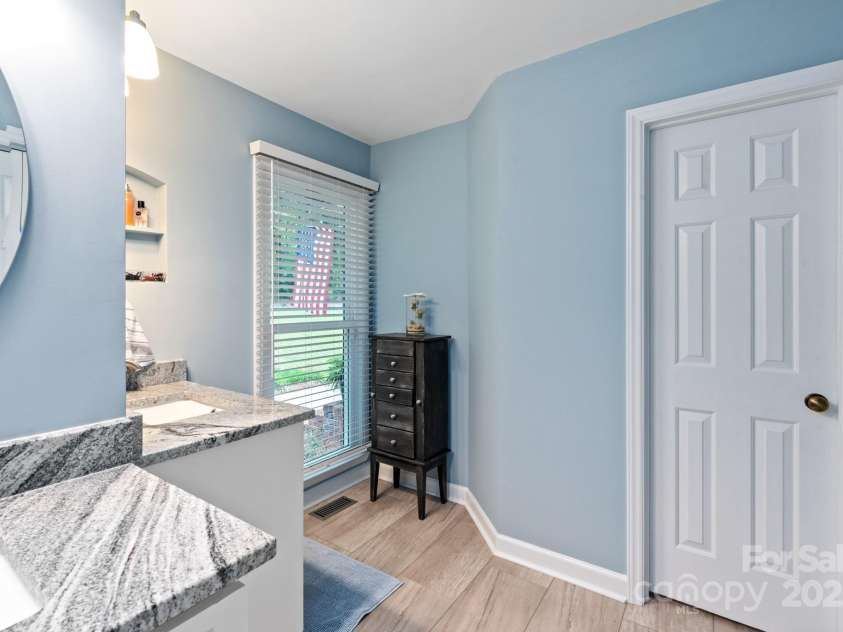 9941 Heritage Oak Lane, Waxhaw, NC 28173.  MLS# CAR4248679, YatesRealty ID 9234. 