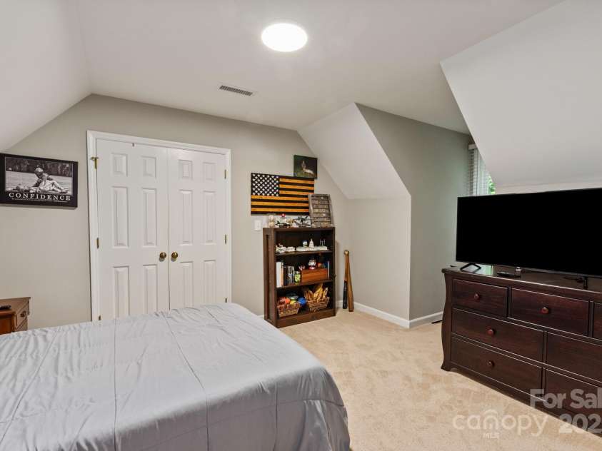 9941 Heritage Oak Lane, Waxhaw, NC 28173.  MLS# CAR4248679, YatesRealty ID 9234. 