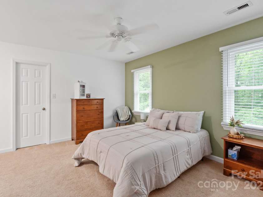 9941 Heritage Oak Lane, Waxhaw, NC 28173.  MLS# CAR4248679, YatesRealty ID 9234. 